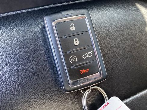 Used 2023 Jeep Grand Cherokee Limited AWD/4WD image 25