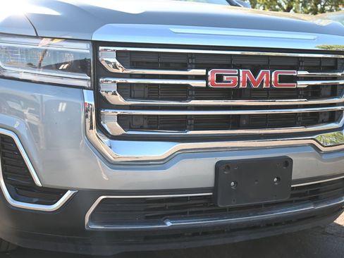 Used 2023 GMC Acadia SLE w/ Driver Convenience Package FWD image 29