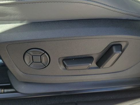 Certified 2025 Audi Q3 2.0T Premium w/ Convenience Package image 18