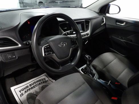 Used 2019 Hyundai Accent SE FWD image 8