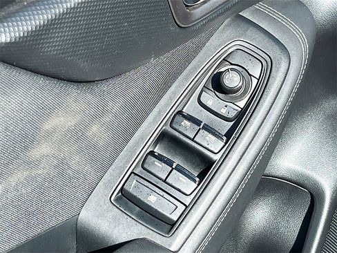 Used 2022 Subaru Forester Premium image 17