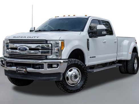 Used 2017 Ford F350 Lariat w/ Lariat Value Package image 4