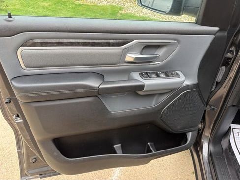 Used 2022 RAM 1500 Big Horn AWD/4WD image 8