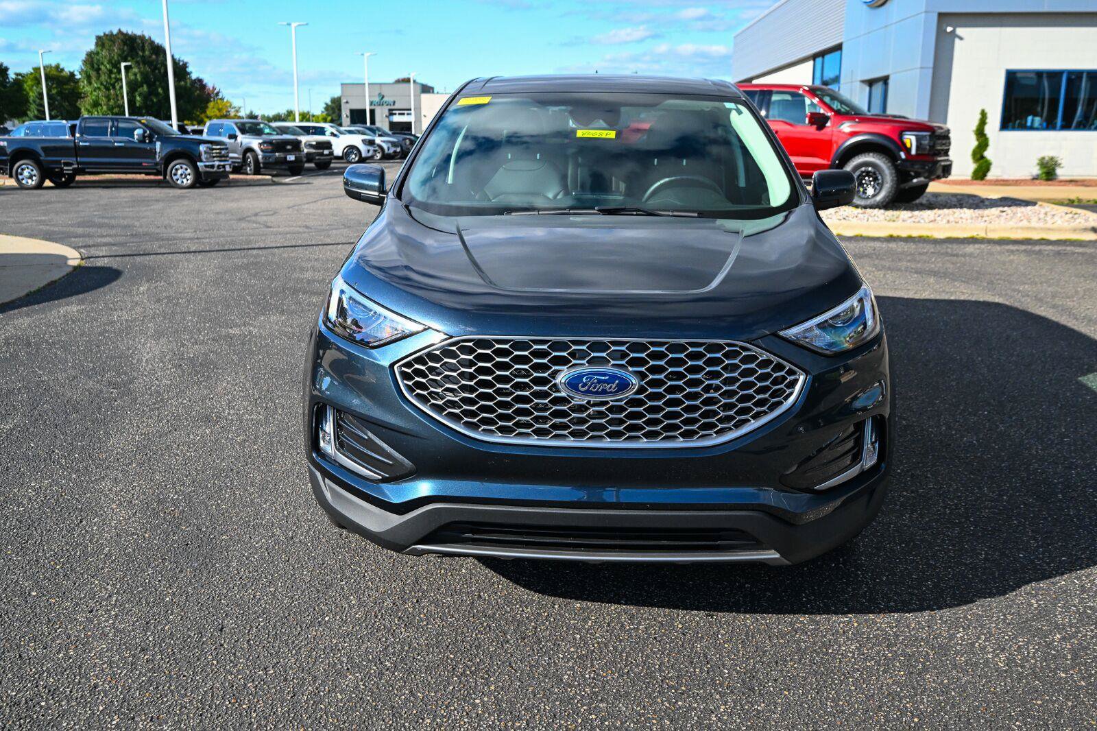 Used 2024 Ford Edge SEL w/ Convenience Package AWD/4WD image 10