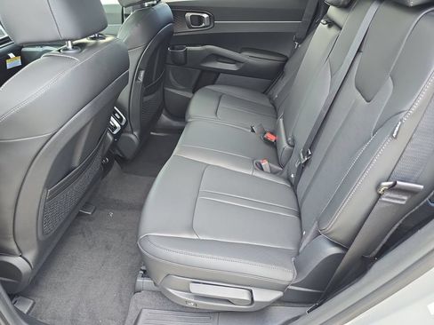 New 2026 Kia Sorento EX FWD image 17