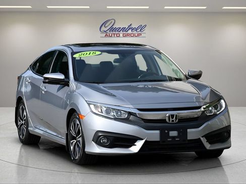 Used 2018 Honda Civic EX-T image 2