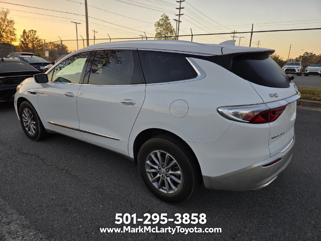 Used 2023 Buick Enclave Essence FWD image 6