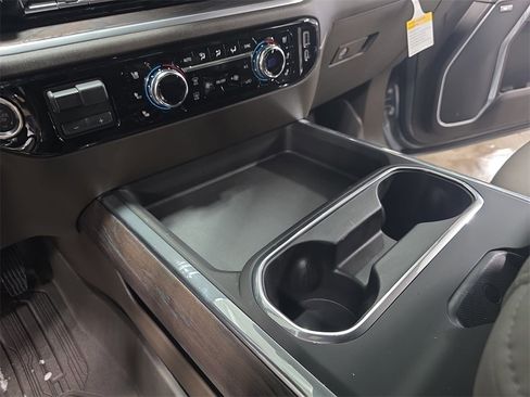 New 2026 GMC Sierra 2500 SLT w/ SLT Premium Package image 24