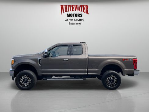 Used 2017 Ford F350 XLT AWD/4WD image 2