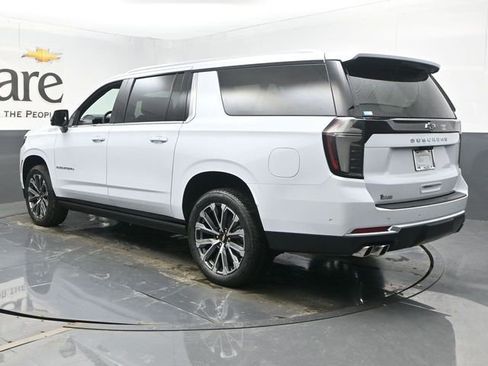 New 2026 Chevrolet Suburban High Country AWD/4WD image 15