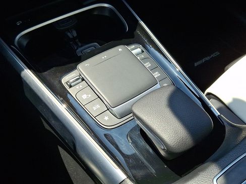 Certified 2023 Mercedes-Benz GLB 250 4MATIC image 16