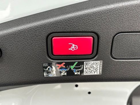 New 2026 Mercedes-Benz CLE 300 4MATIC Cabriolet image 28