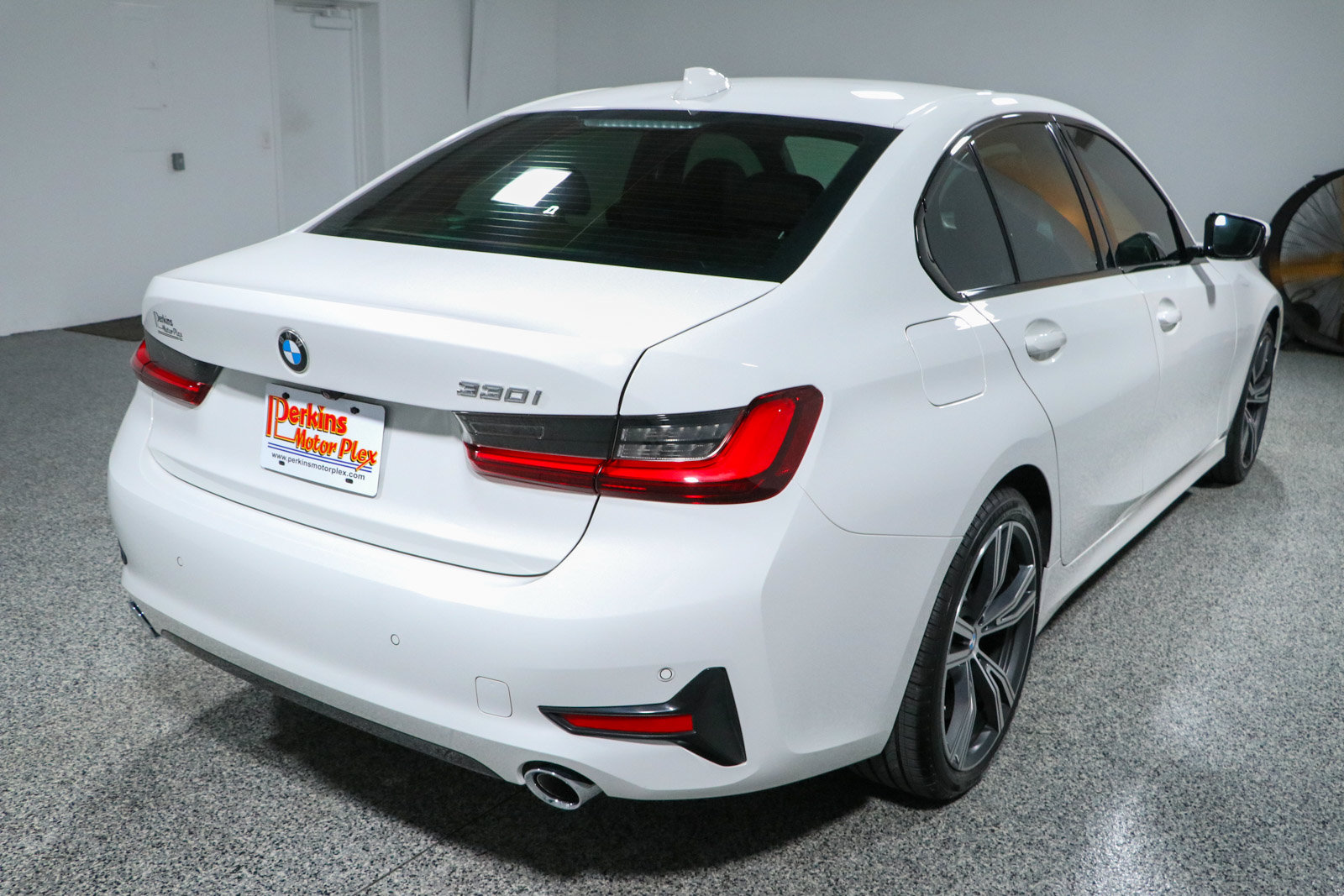 Used 2022 BMW 330i Sedan w/ Convenience Package RWD image 7