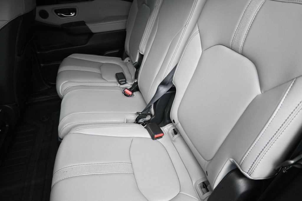 Used 2025 Honda Pilot EX-L image 20