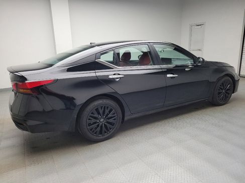 Used 2025 Nissan Altima 2.5 SV w/ SV Special Edition Package FWD image 10