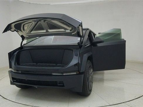 Used 2024 Tesla Cybertruck Cyberbeast image 68
