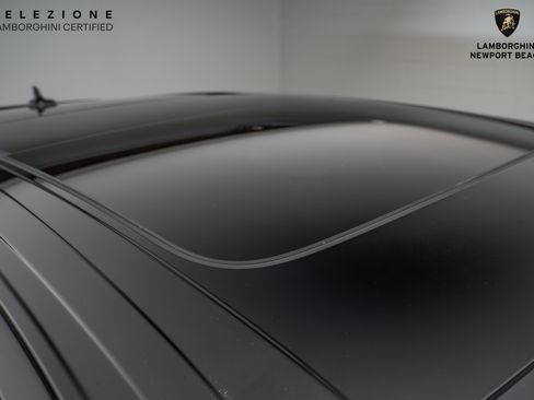 Used 2019 Lamborghini Urus image 5