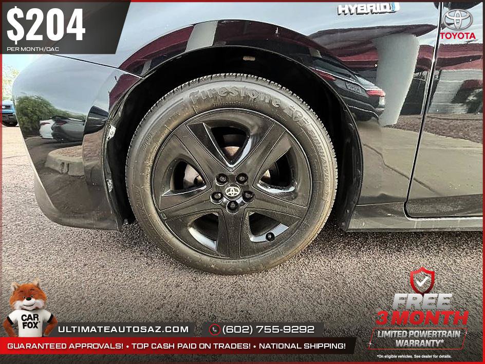 Used 2016 Toyota Prius Three Touring FWD image 16