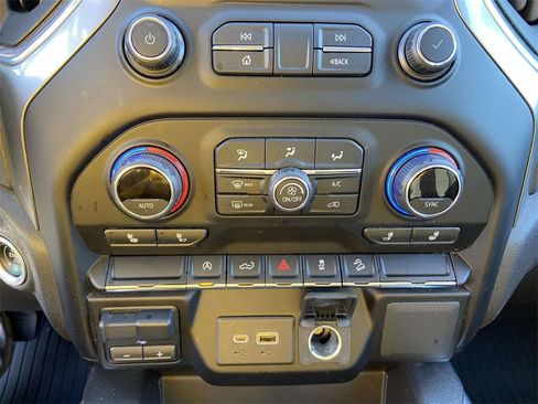 Used 2021 Chevrolet Silverado 1500 LT Trail Boss w/ LPO, Dark Essentials Package image 23