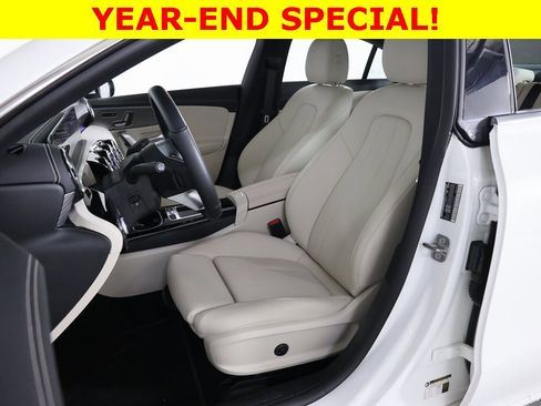 Used 2025 Mercedes-Benz CLA 250 4MATIC image 25