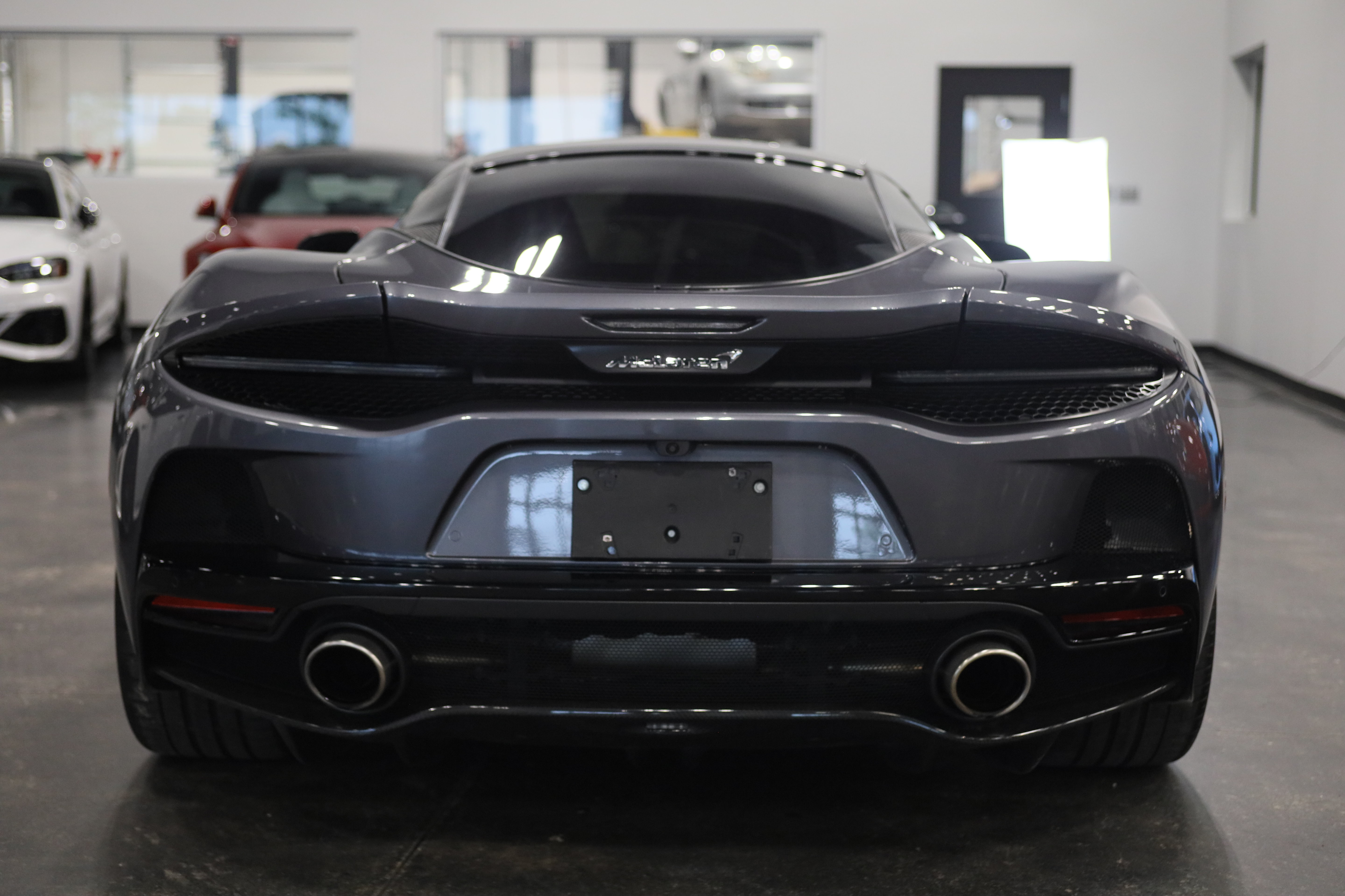Used 2023 McLaren GT RWD image 6