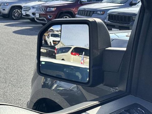 Certified 2019 Ford F150 XLT w/ Equipment Group 302A Luxury image 15