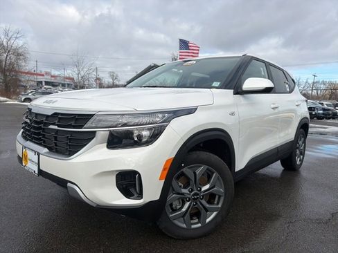 Certified 2025 Kia Seltos LX image 7