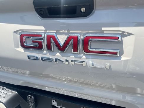 New 2026 GMC Canyon Denali AWD/4WD image 28