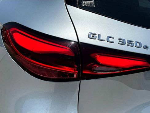 New 2025 Mercedes-Benz GLC 350e 4MATIC image 6