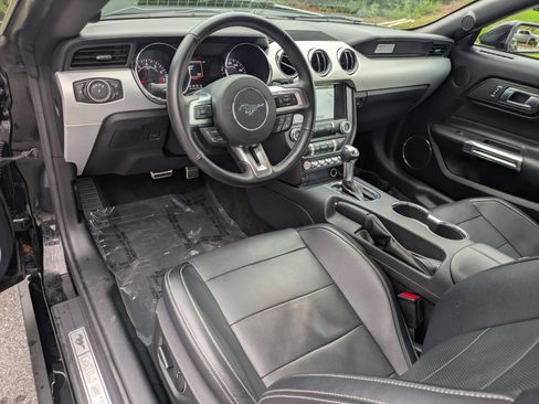 Used 2016 Ford Mustang GT Premium RWD image 25