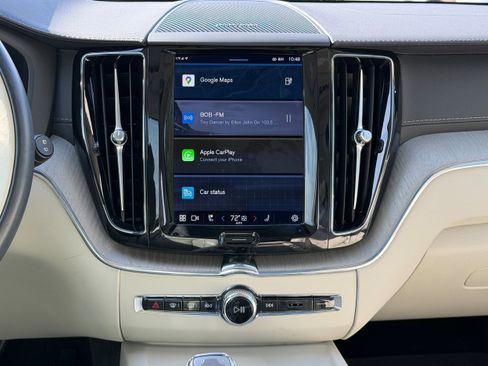 Certified 2023 Volvo XC60 T8 Ultimate w/ Climate Package image 15