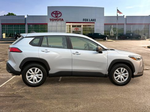 Used 2023 Toyota Corolla Cross L AWD/4WD image 6