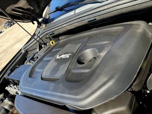 Used 2019 Jeep Grand Cherokee Limited image 34