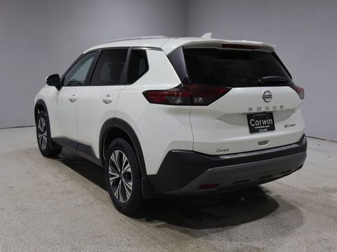 Used 2023 Nissan Rogue SV w/ SV Premium Package AWD/4WD image 17