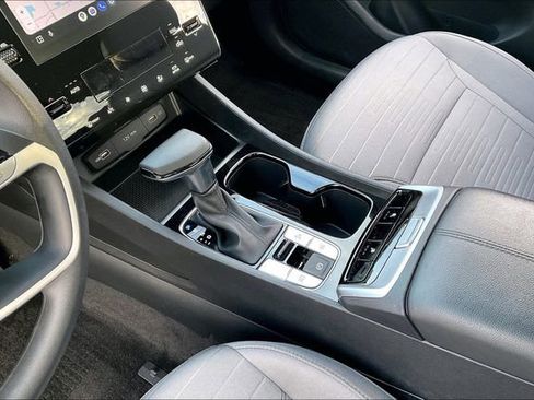 Certified 2024 Hyundai Santa Cruz SEL image 17