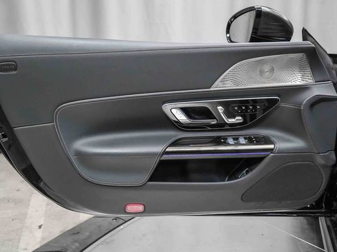 Used 2023 Mercedes-Benz SL 43 AMG image 34