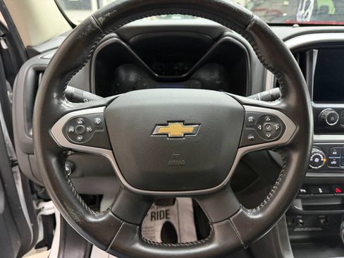 Used 2022 Chevrolet Colorado LT w/ Fleet Safety Package RWD image 17