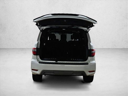 Used 2022 Nissan Armada Platinum RWD image 8