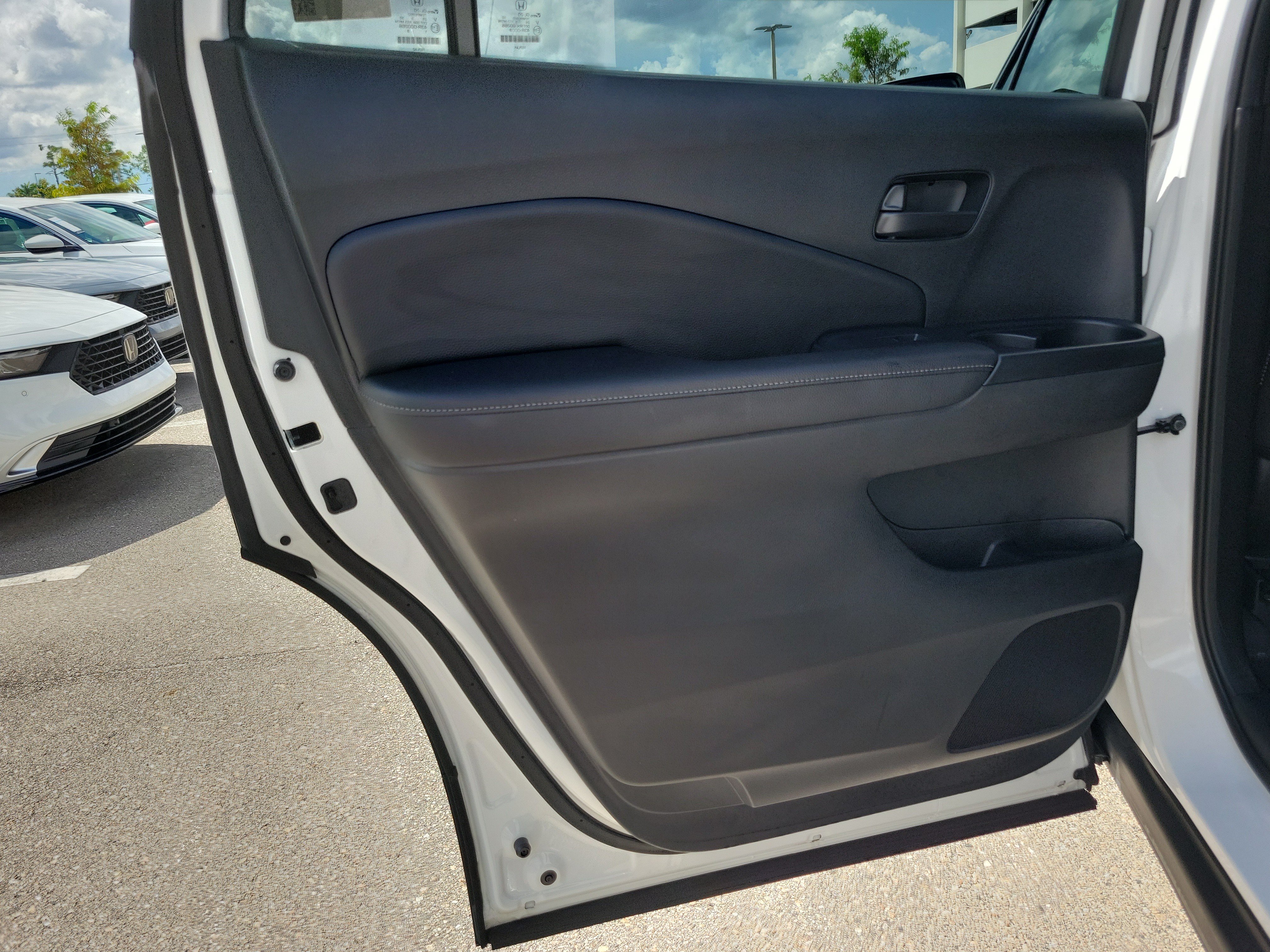 Used 2023 Honda Passport EX-L image 15