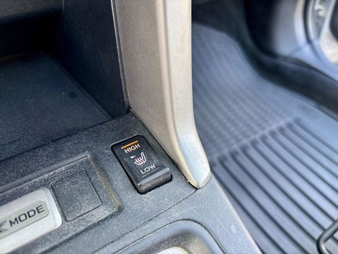 Used 2018 Subaru Forester 2.5i Premium w/ All-Weather Package image 5