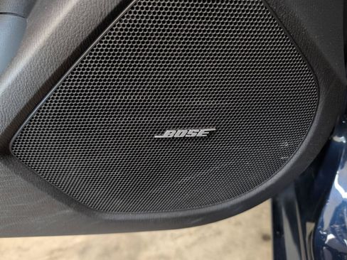 Used 2018 MAZDA MAZDA3 Touring FWD image 38