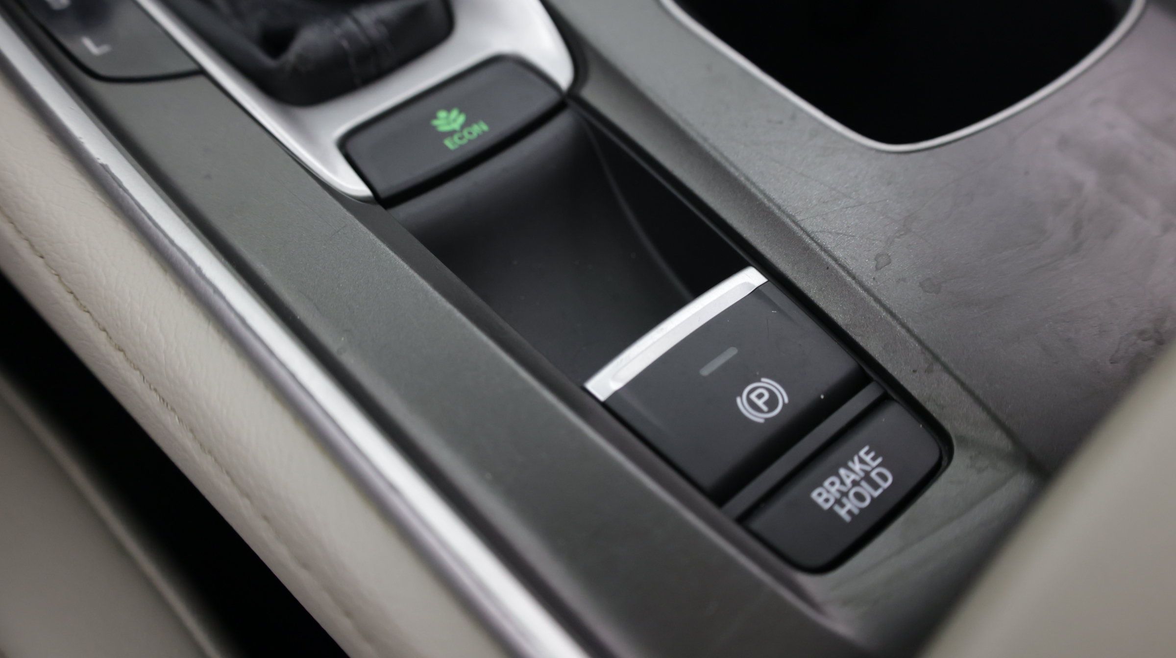 Used 2018 Honda Accord EX-L image 18