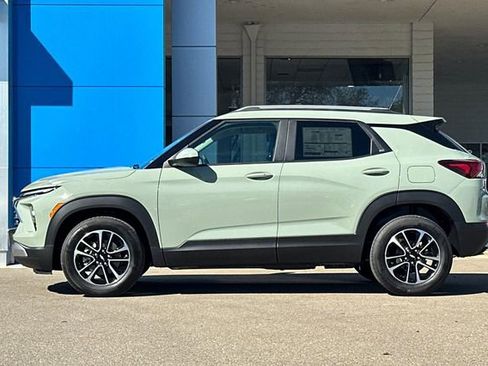 New 2026 Chevrolet TrailBlazer LT FWD image 9