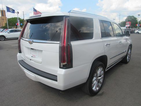 Used 2019 Cadillac Escalade Premium Luxury AWD/4WD image 5