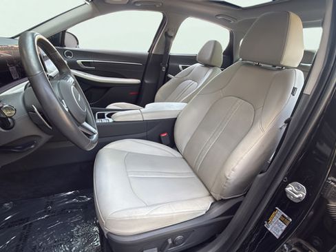 Used 2025 Hyundai Sonata Limited FWD image 11