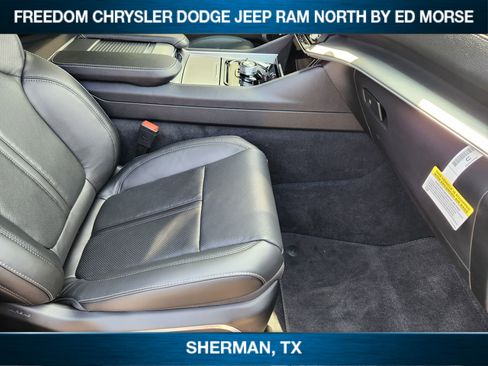 New 2025 Jeep Wagoneer 4WD image 9