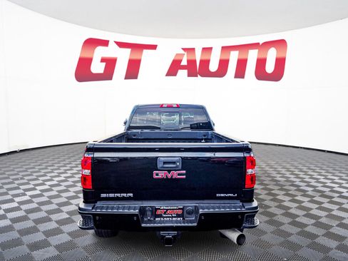 Used 2019 GMC Sierra 2500 Denali w/ Duramax Plus Package image 6