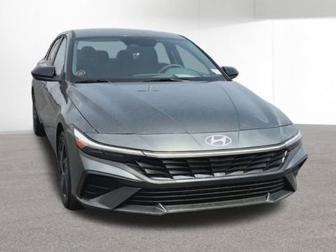 New 2026 Hyundai Elantra Sport FWD image 3