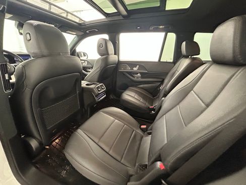 Used 2022 Mercedes-Benz GLS 450 4MATIC w/ AMG Line Exterior image 35