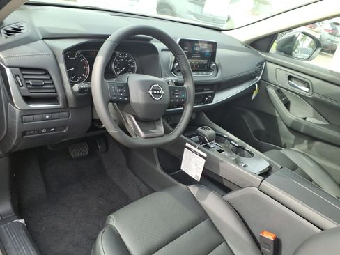 New 2026 Nissan Rogue SV image 9